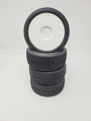 PNEUS BLACKHOLE GOMME CLAY SOFT MONTÉS SUR JANTES BLANCHES (4) - 5% D'USURES MATRIX TYRES