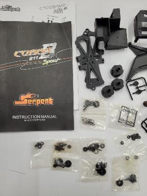 OCCASION - Lot de pièces pour Buggy 811 Nitro/Brushless SERPENT