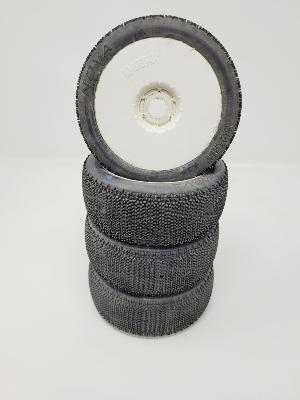 PNEUS NOVA GOMME BLEU MEDIUM MONTÉS SUR JANTES BLANCHES (4) - 5% D'USURES MATRIX TYRES