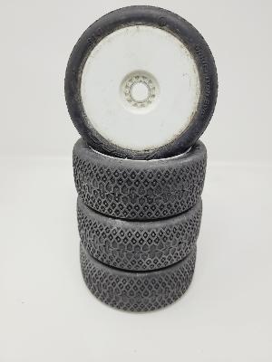 PNEUS SPIDER WEB EVO GOMME CLAY MONTÉS SUR JANTES BLANCHES (4) - 10% D'USURES VP-PRO