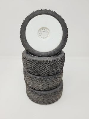 PNEUS DAGGERS EVO GOMME M3 MONTÉS SUR JANTES BLANCHES (4) - 20% D'USURES VP-PRO